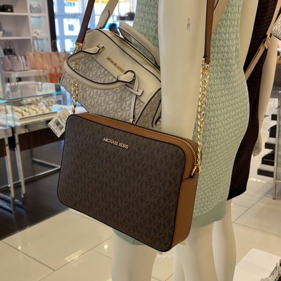 Michael Kors Large Jet Set Item East West Crossbody Brown - Picture 13 of 16